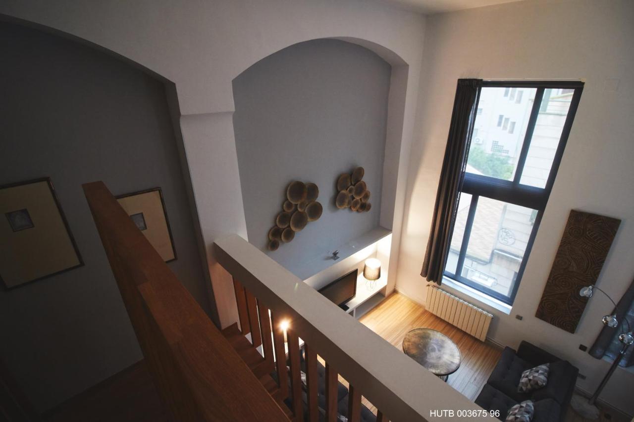 Alcam Alio Cine Apartment Барселона Екстериор снимка