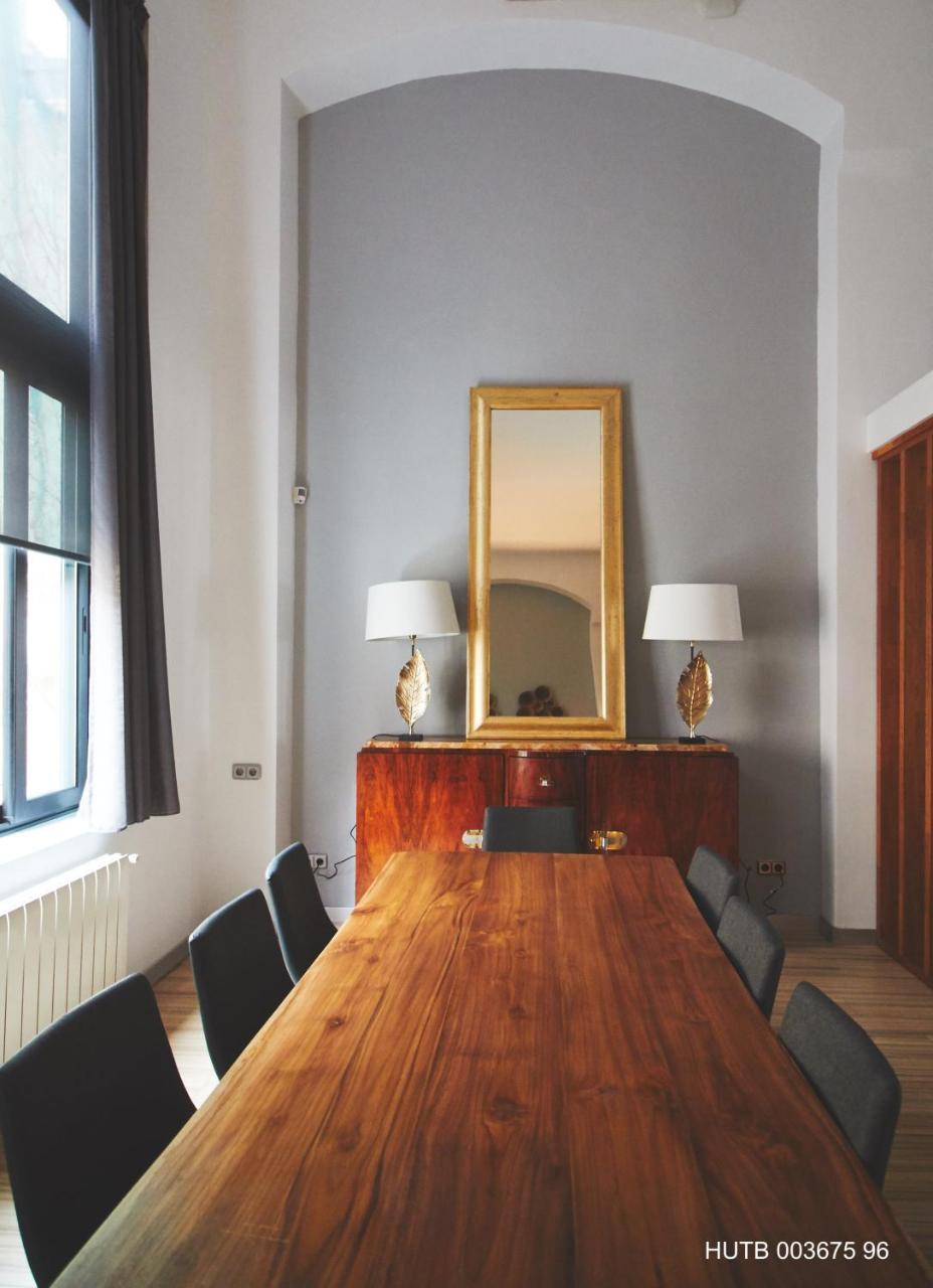 Alcam Alio Cine Apartment Барселона Екстериор снимка