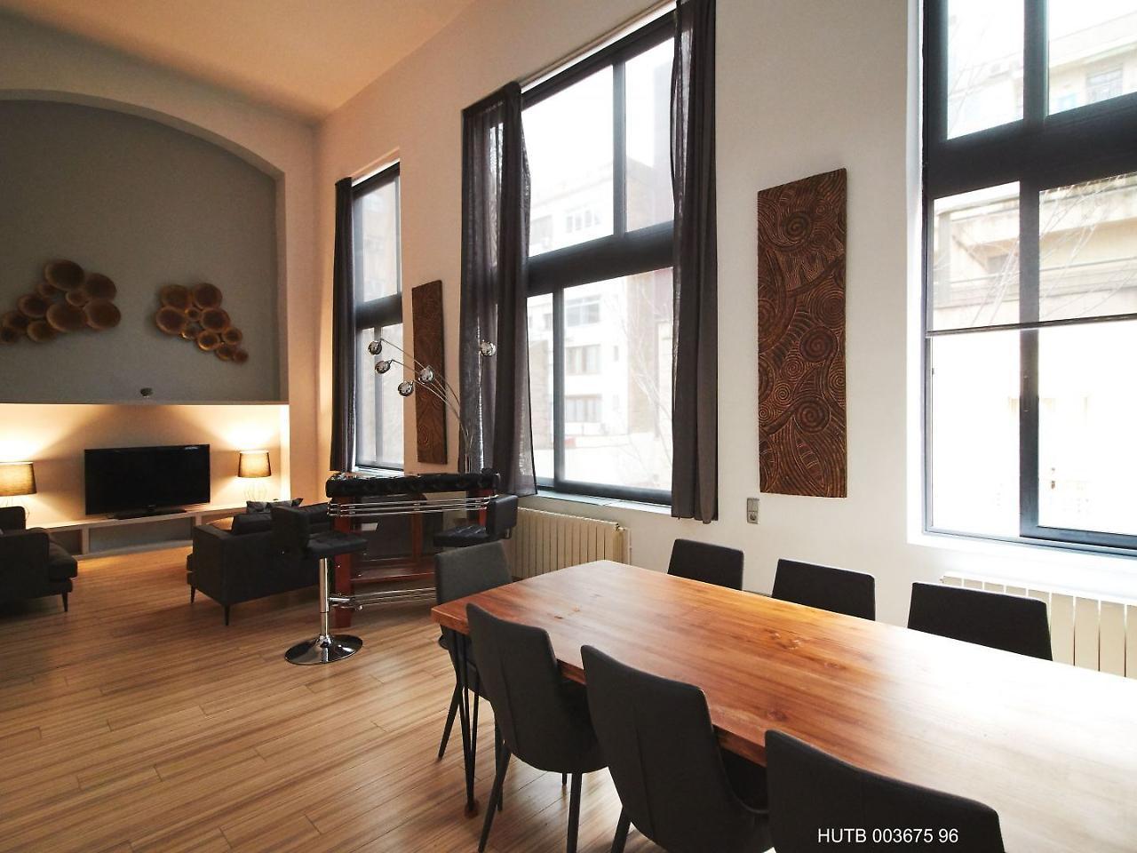 Alcam Alio Cine Apartment Барселона Екстериор снимка
